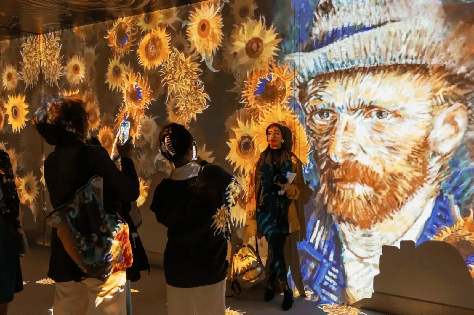 van gogh trieste mostra gif