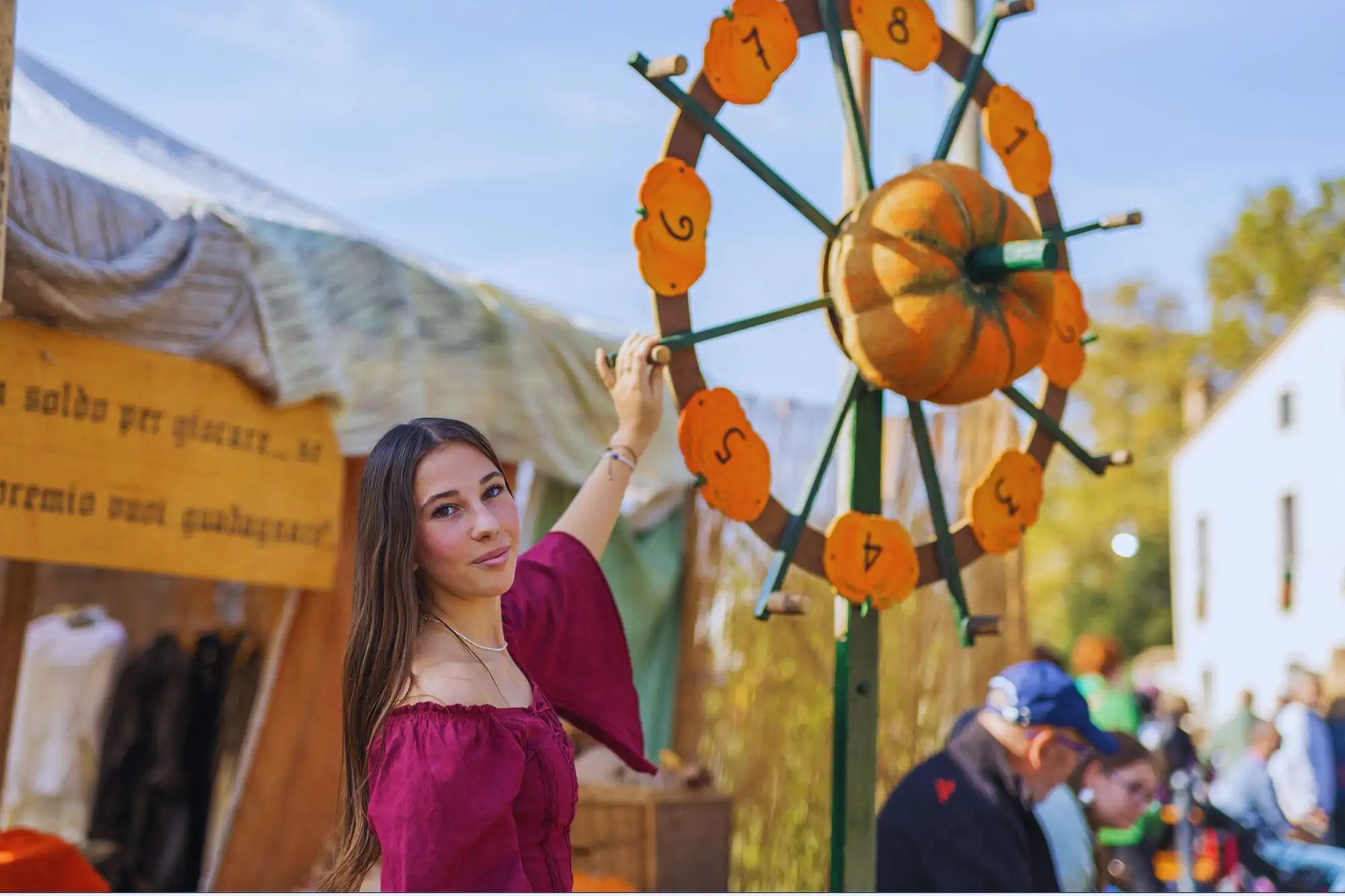 Un sorriso, una ruota e il fascino di un gioco antico alla Festa della Zucca 2025