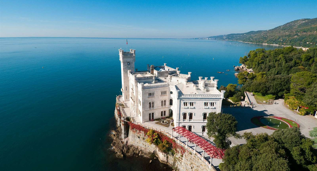 trieste castello di miramare