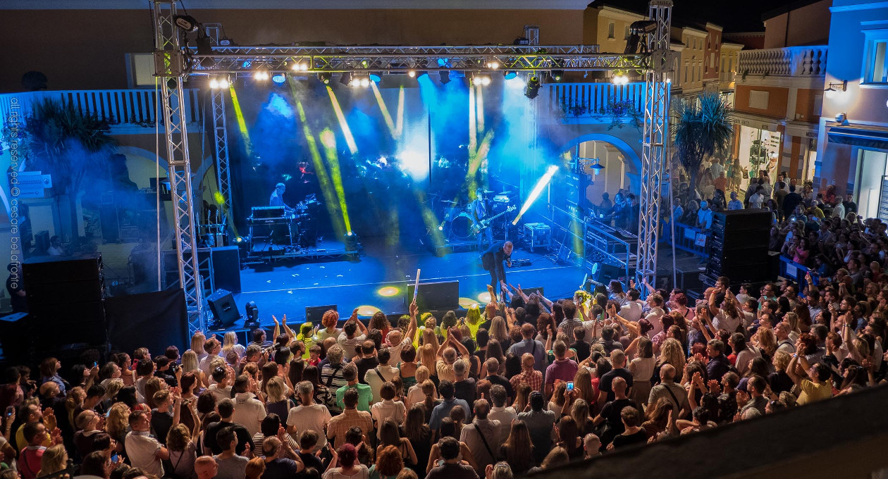 Outlet-RAF-live-566
