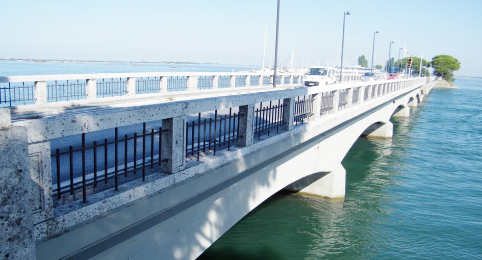 ponte girevole grado